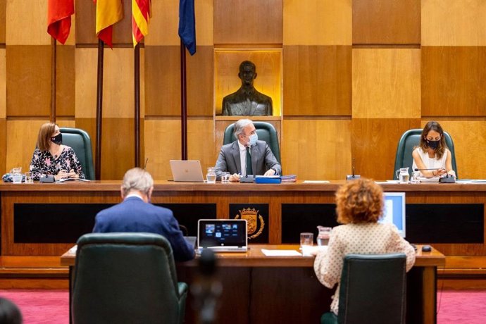 Archivo - Pleno del Ayuntamiento de Zaragoza