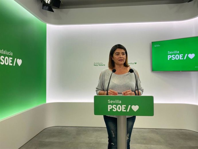 La alcaldesa de Almensilla y miembro de la Ejecutiva provincial del PSOE de Sevilla, Agripina Cabello