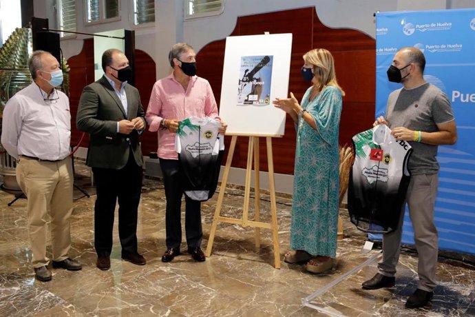 Presentación de  la 'VIII Ruta Pinares de Aljaraque' (Huelva).