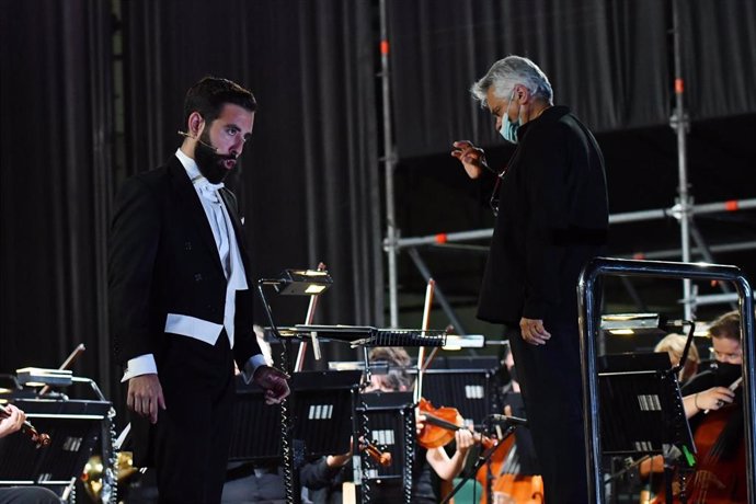 La Real Orquesta destaca "su éxito" en la apertura de temporada en Tomares (Sevilla) "con una gran Gala Lírica"