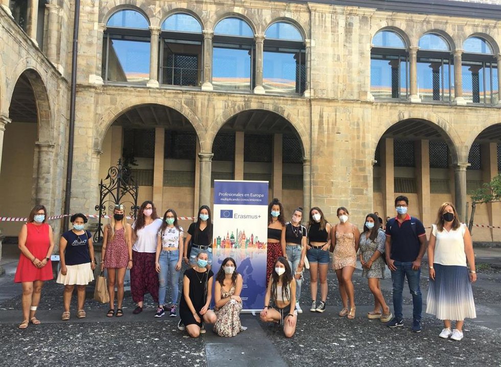 Estudiantes que partirán este fin de semana a ciudades europeas para realizar practicas formativas