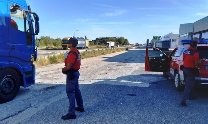 Inmovilizado un camión en Tafalla al dar su conductor positivo en drogas y alcohol