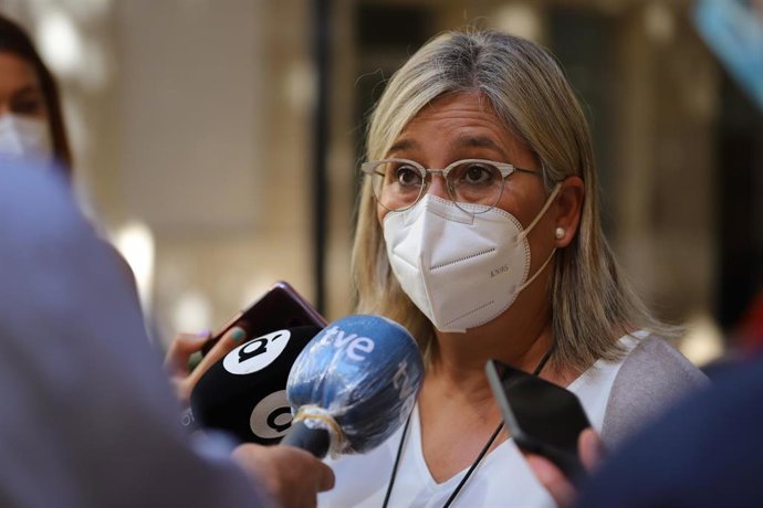 Archivo - La portavoz de Infraestructuras de Ciudadanos (Cs) en Les Corts valencianas, Mamen Peris