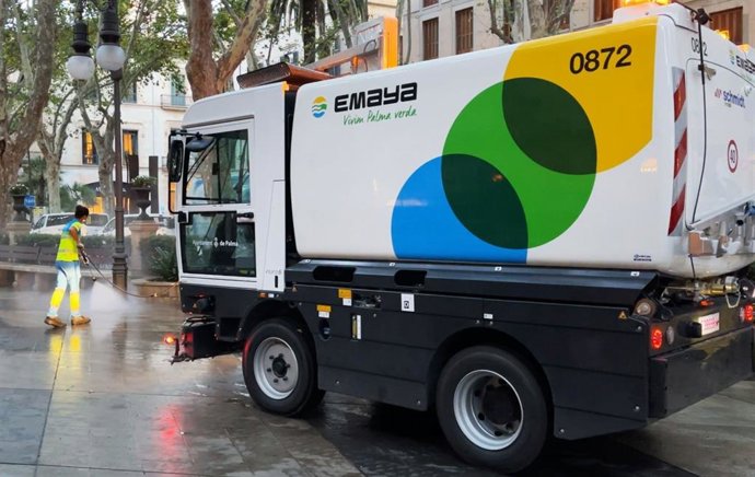 Nueva limpiadora de Emaya con agua a presión.