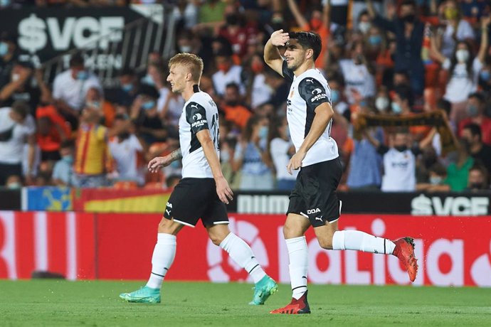 Carlos Soler of Valencia celebrates a goal during the La Liga Santander match between Valencia and Getafe at Estadio de Mestalla on 13 August 2021 in Valencia, Spain