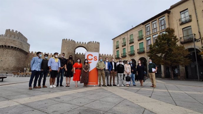 Jóvenes Ciudadanos Castilla y León analiza en Ávila la situación de la industria en la Comunidad.