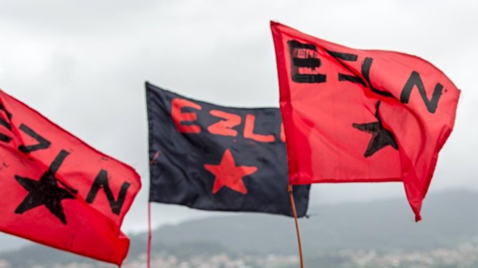 Banderas del Ejército Zapatista de Liberación Nacional (EZLN)