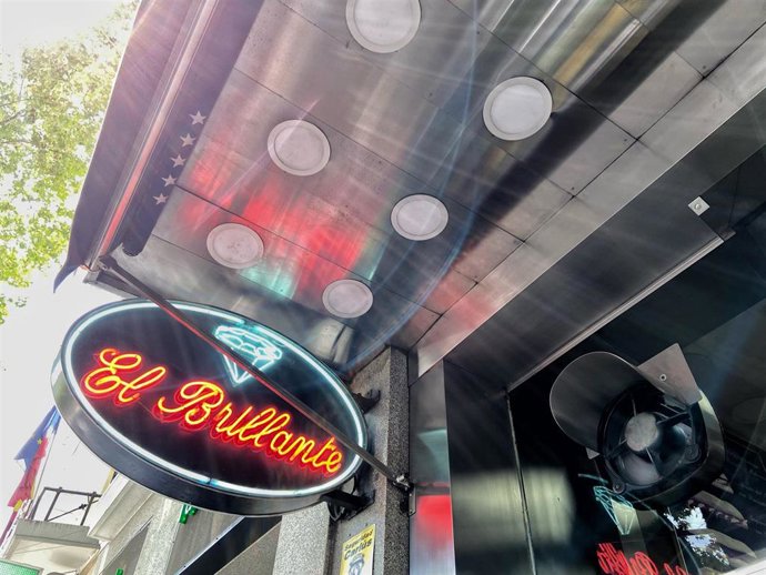 Logo de El Brillante, el restaurante que popularizó el bocadillo de calamares en Madrid 