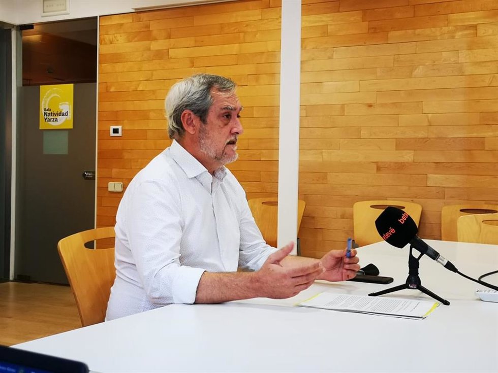 El portavoz de ERC en el Ayuntamiento de Barcelona, Jordi Coronas, en rueda de prensa.