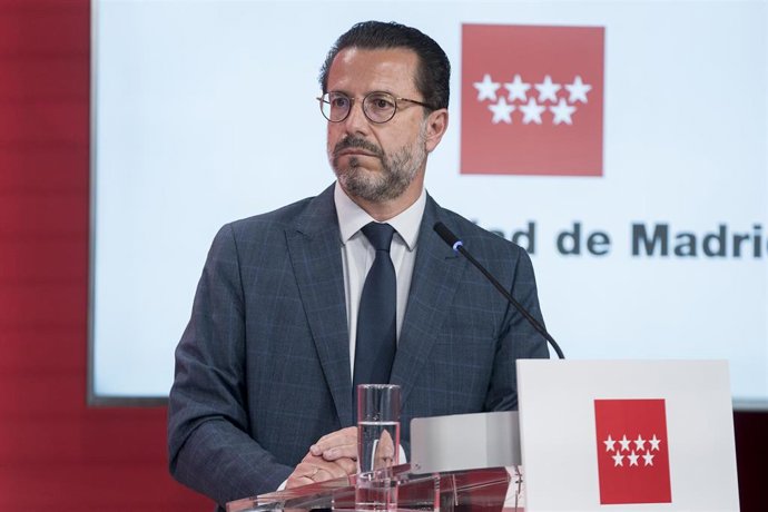 El consejero de Economía, Hacienda y Empleo del Gobierno regional, Javier Fernández-Lasquetty, durante una rueda de prensa posterior a la reunión del Consejo de Gobierno, en la Real Casa de Correos, a 1 de septiembre de 2021, en Madrid (España). 
