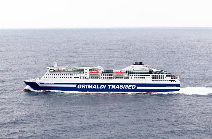 Un barco de la compañía Transmed