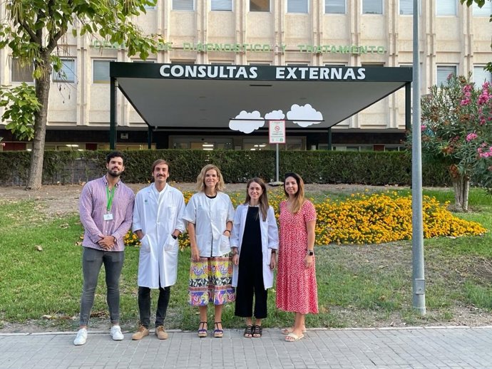 Profesionales sanitarios de la Unidad de Cefaleas del Virgen del Rocío.