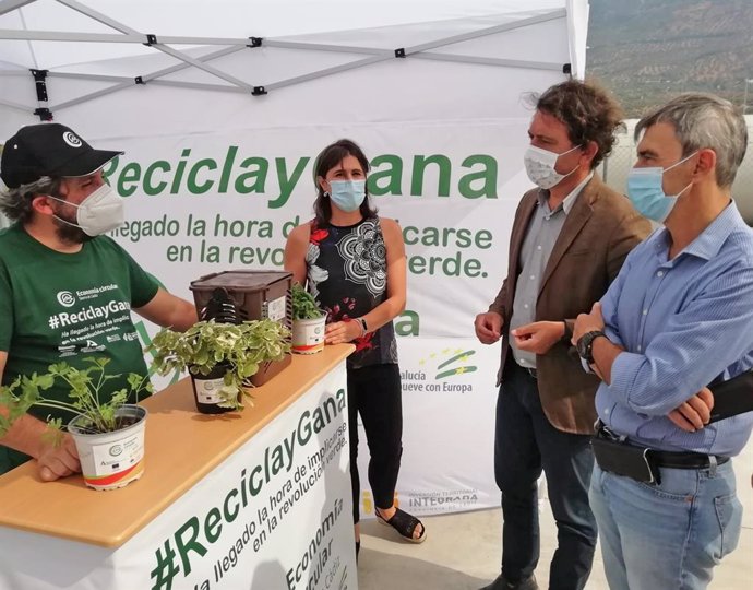 Daniel Sánchez en Algodonales presentando la segunda fase del proyecto Economía Circula de la Sierra de Cádiz.
