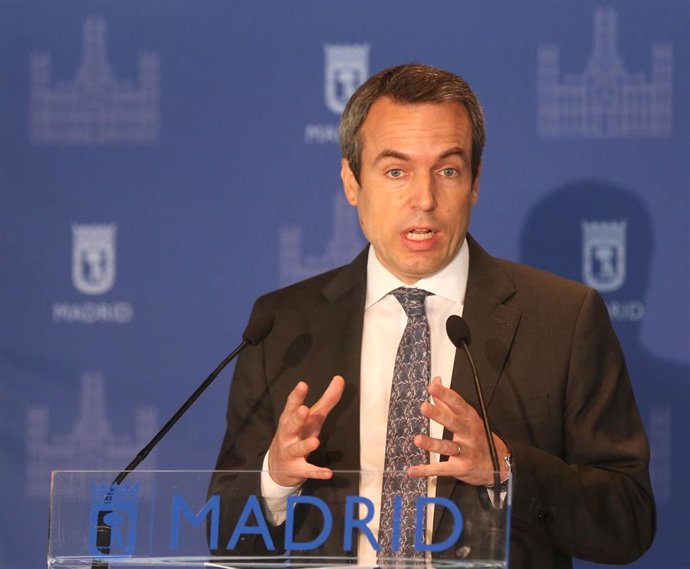 Archivo - El concejal delegado de Internacionalización y Cooperación, Santiago Saura.