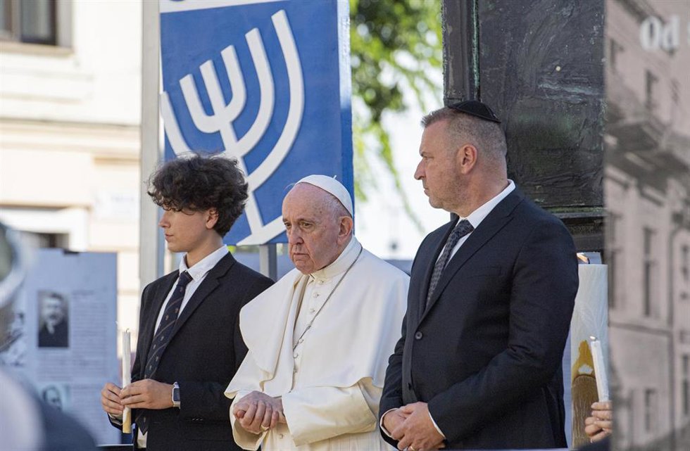 El Papa se reúne con la comunidad judía en Eslovaquia en el memorial a las víctimas del Holocausto