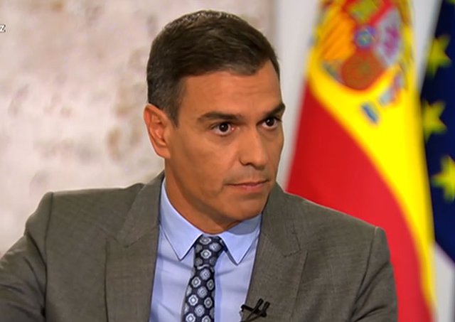 El presidente del Gobierno, Pedro Sánchez, durante la entrevista en TVE