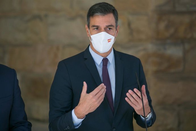 El president del Govern, Pedro Sánchez en la seva visita a la La Laboral, a Gijón.