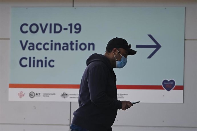 Imagen de archivo de un centro de vacunación en Canberra.