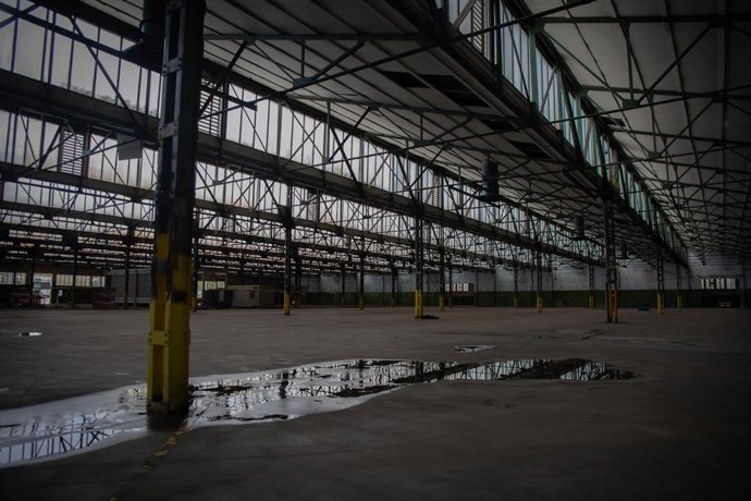 Archivo - Instalaciones de la antigua fábrica de Mercedes-Benz en Sant Andreu, a 12 de abril de 2021, en Sant Andreu, Barcelona, Catalunya, (España). La antigua fábrica Mercedes-Benz, el Buen Pastor, se transformará los próximos años para acoger nuevos 
