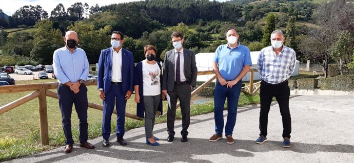 Pablo Priesca, Julio González Zapico,  Carmen Moreno, Enrique Fernández, Alejandro Vega, y Luis Vicente González.