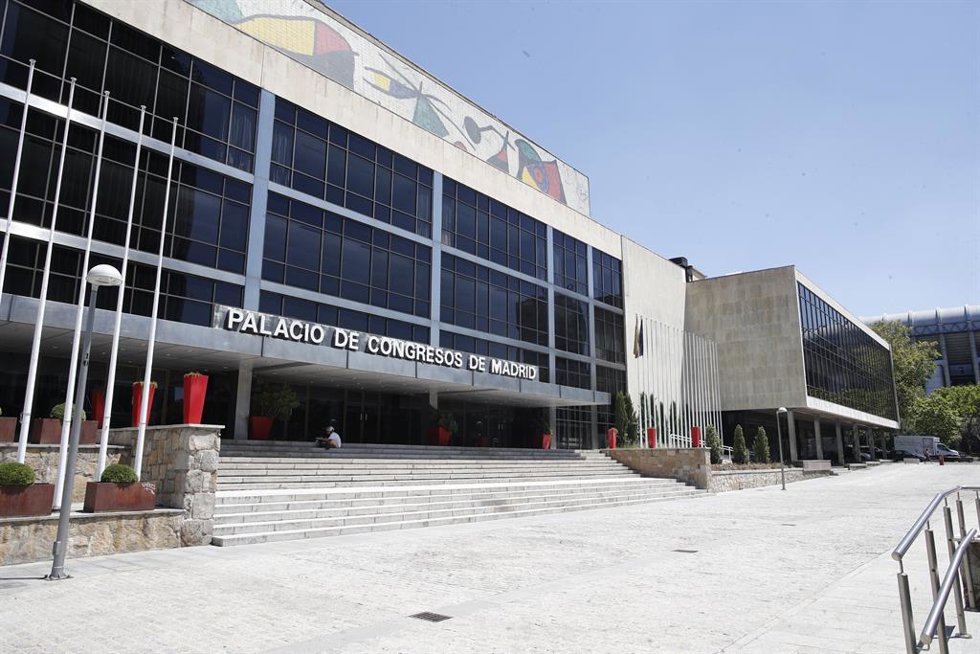 Archivo - Imagen del exterior del Palacio de Congresos de Madrid situado en el número 99 del Paseo de la Castellana.