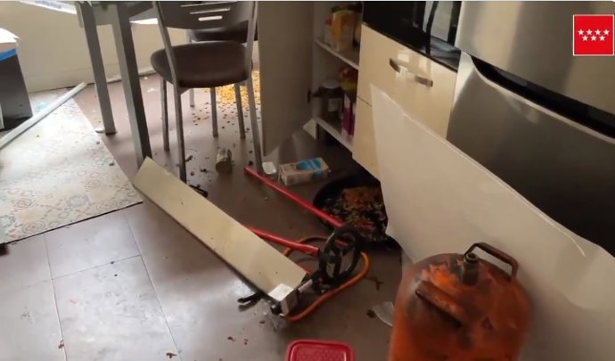 Herido con graves quemaduras un hombre al explotar una bombona de butano cuando cocinaba en su casa de Móstoles