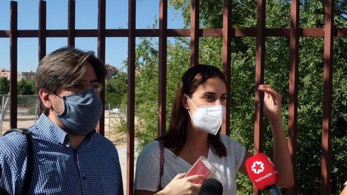 Archivo - La portavoz de Más Madrid, Rita Maestre y el concejal Miguel Montejo 
