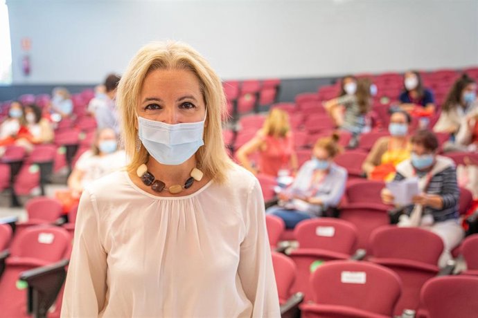 La directora de la Organización Nacional de Trasplantes (ONT), Beatriz Domínguez-Gil en el curso de Verano de la UR