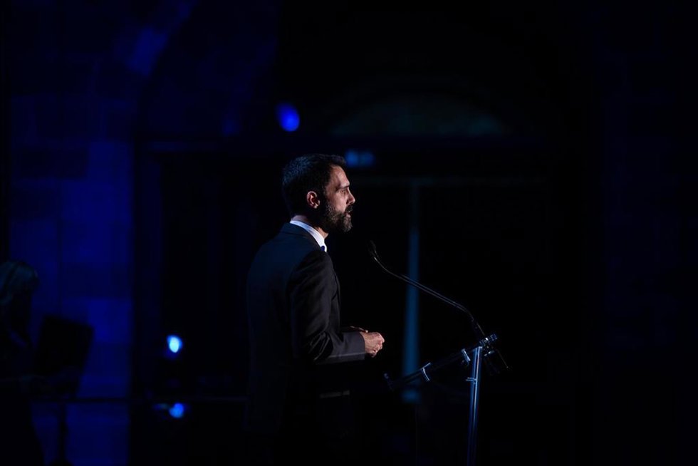 Archivo - El conseller de Empresa y Trabajo, Roger Torrent, concluye la entrega presencial de los premios 'Empresa de l'Any 2020', a 22 de julio de 2021, en Barcelona, Cataluña, (España).
