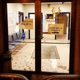 Rotura de cristales en la jefatura de Policía de Calahorra