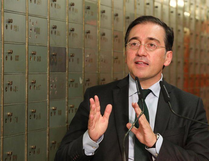 El ministro de Asuntos Exteriores, Unión Europea y Cooperación, José Manuel Albares, asiste al acto de entrega del Legado de Rubén Darío en la Caja de las Letras del Instituto Cervantes, a 13 de septiembre de 2021, en Madrid, (España). El Instituto Cerv