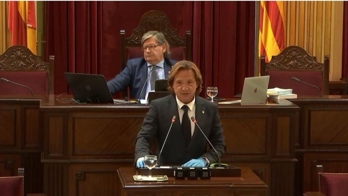 Archivo - El diputado y portavoz de Vox en el Parlament, Jorge Campos.