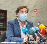 Las dos hermanas del colegio de Cáceres no podrán entrar sin mascarilla y recibirán "atención educativa" desde casa