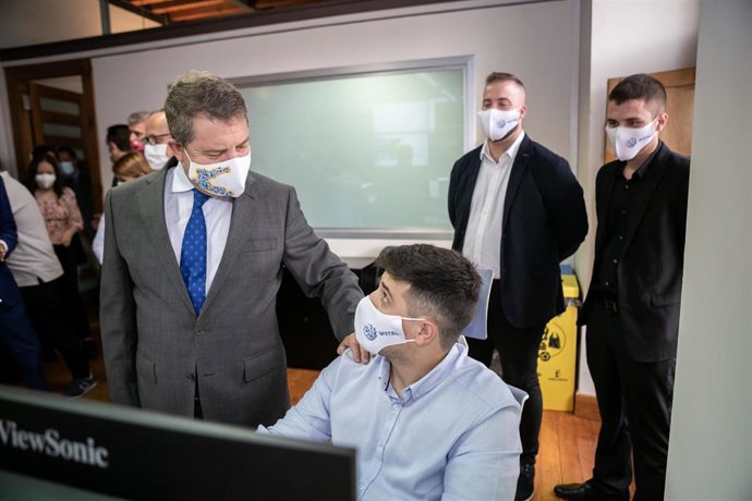 El presidente de Castilla-La Mancha, Emiliano García-Page, inaugura en Talavera de la Reina (Toledo) el Centro Regional de Innovación Digital (CRID)