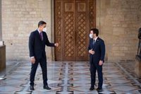 Sánchez i Aragons saludaran les delegacions després de la seva reunió tot sols i després deixaran treballant els equips