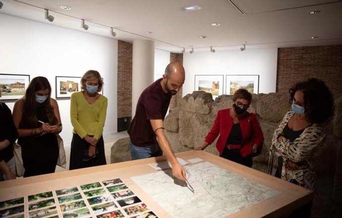 La Diputación de Huesca acoge la muestra fotográfica "Geografías del monumento natural", de Eduardo Marco Miranda