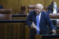 Andalucía pide abordar "a la mayor brevedad" la tercera dosis en residencias