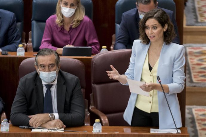 La presidenta de la Comunidad de Madrid, Isabel Díaz Ayuso, interviene en una sesión de control al Gobierno de la Comunidad de Madrid en la Asamblea de Madrid, a 16 de septiembre de 2021, en Madrid