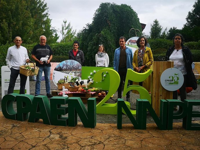 Presentación de las actividades por el 25 aniversario.