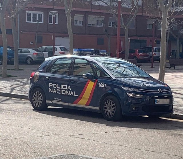 Archivo - Sucesos.- Detenida en Valladolid sorprendida en el domicilio en el que robaba por una joven que dormía en la vivienda