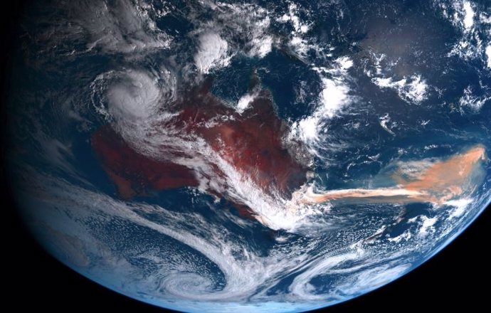 Humo de incendios en Australia se extiende por el océano austral