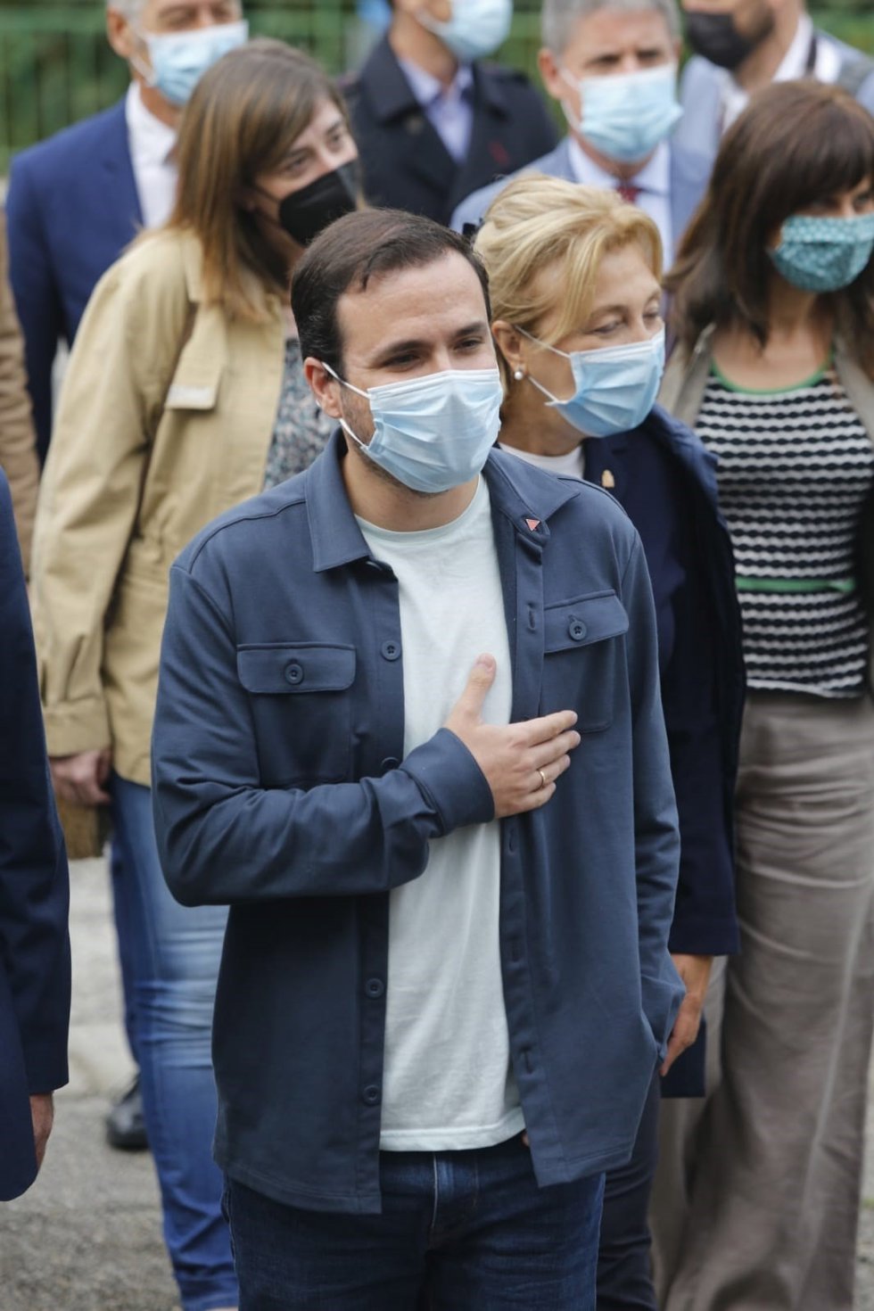 El ministro de Consumo, Alberto Garzón, en su visita a Piloña.