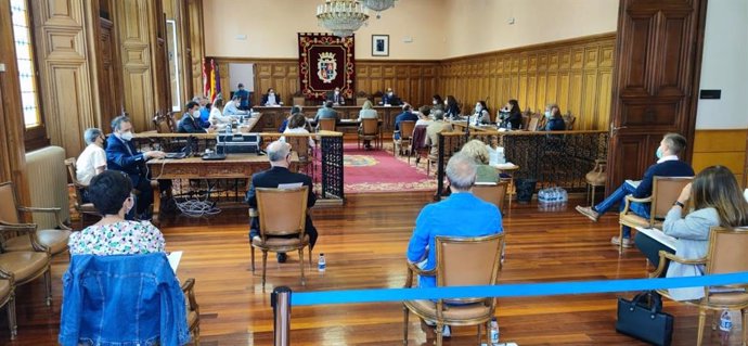 Imagen del pleno de septiembre del Ayuntamiento de Palencia, primero presencial tras la pandemia.