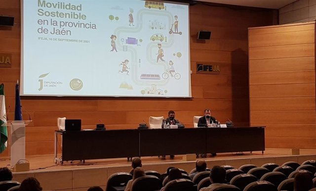 Inauguración de la jornada sobre movilidad sostenible.