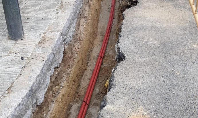 Endesa invierte 1,2 millones en reformar la red eléctrica de cuatro municipios del Baix Peneds