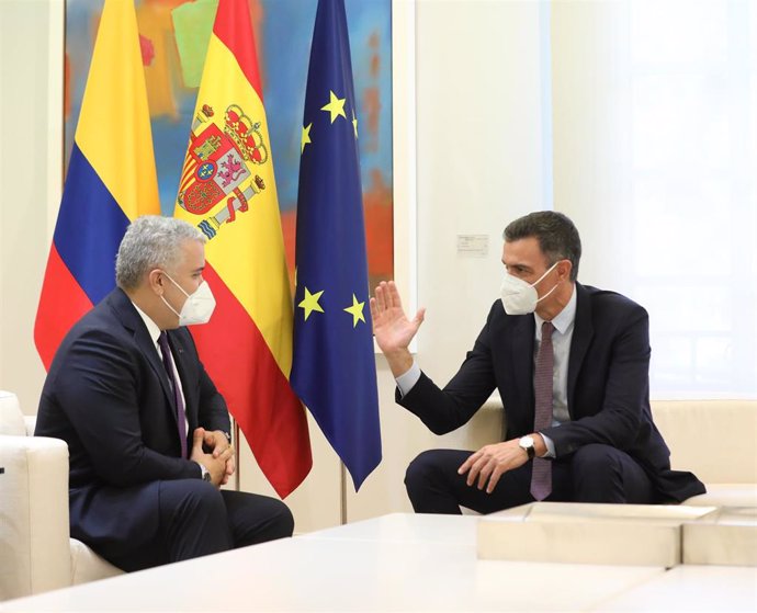 El presidente del Gobierno, Pedro Sánchez, y el presidente de la República de Colombia, Iván Duque