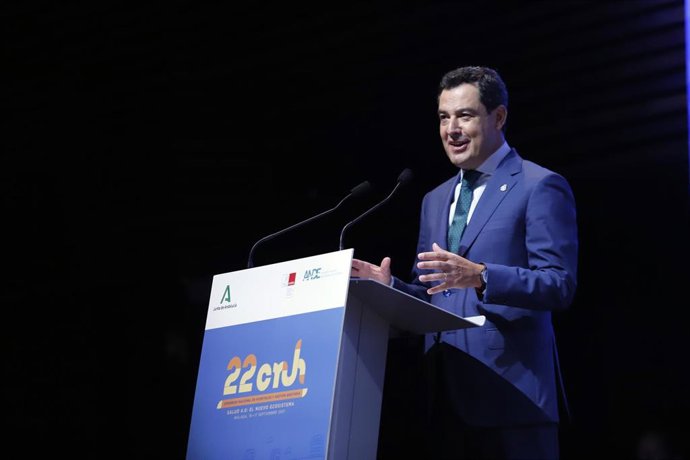 El presidente de la Junta, Juanma Moreno, interviene en el 22 Congreso Nacional de Hospitales y Gestión Sanitaria