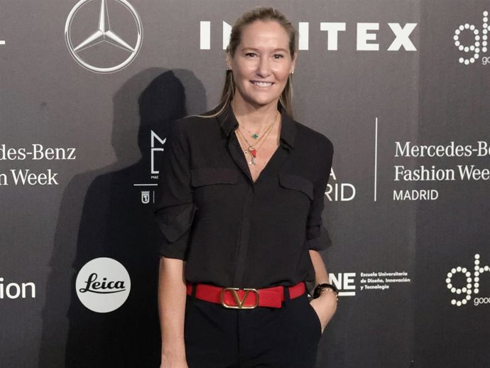 Fiona Ferrerposa en el photocall del desfile de Andrés Sardá, en la Mercedes Benz Fashion Week