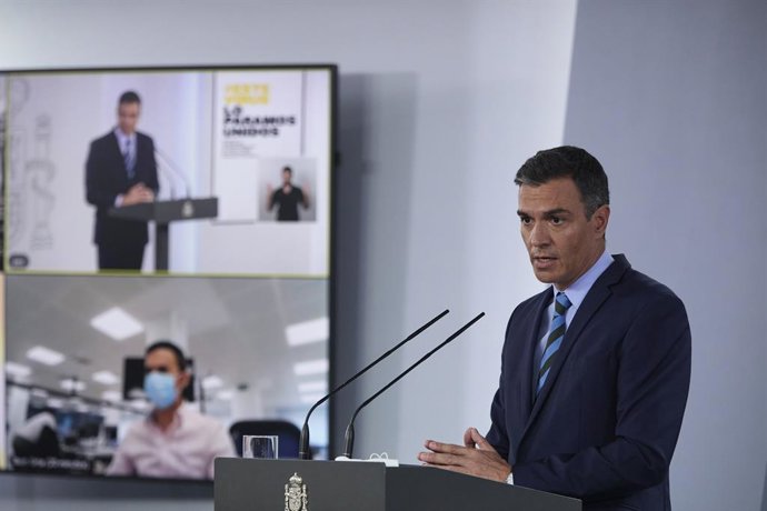 El presidente del Gobierno, Pedro Sánchez, comparece en rueda de prensa para dar cuenta de los asuntos tratados en la reunión del Grupo de Trabajo Interministerial, en La Moncloa, a 27 de agosto de 2021, en Madrid (España). Durante su intervención el je