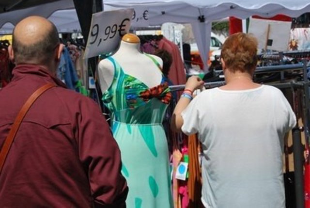 Retoma tras la crisis Covid la 'Feria del Stock' para promocionar al comercio local de Parla